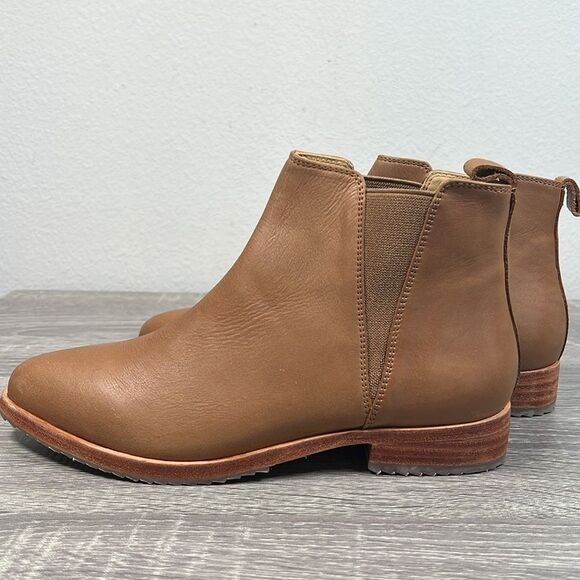 Nisolo Eva Everyday Chelsea Boot Shoes - Picture 4 of 9